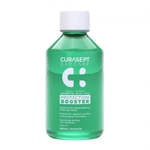 Mutes skalojamais līdzeklis CURASEPT Daycare Booster Herbal Invasion, piparmētru un augu garša, 250 ml
