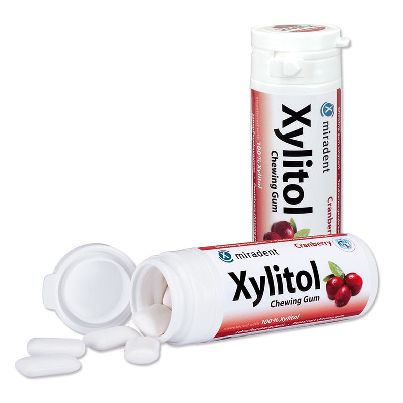 Miradent Xylitol kramtomoji guma HAGER&WERKEN, spanguolių skonio, 30 vnt