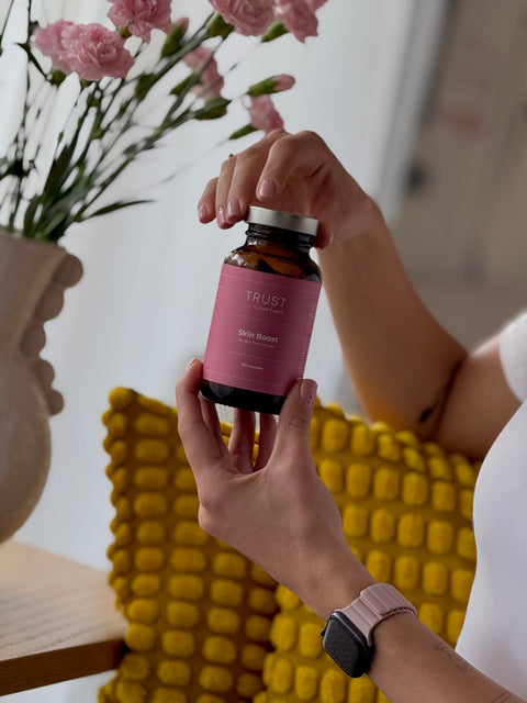 TRUST Skin Boost uztura bagātinātāju komplekss sievietēm, 120 kapsulas